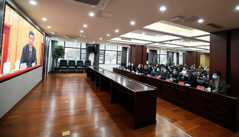 见证荣光时刻 赓续奋进新征程——市纪委市监委机关组织收听收看全国脱贫攻坚总结表彰大会