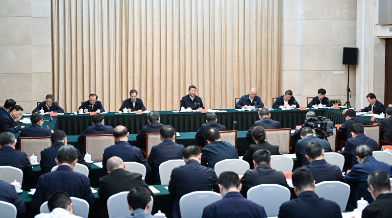 ​习近平主持召开全面推动黄河流域生态保护和高质量发展座谈会