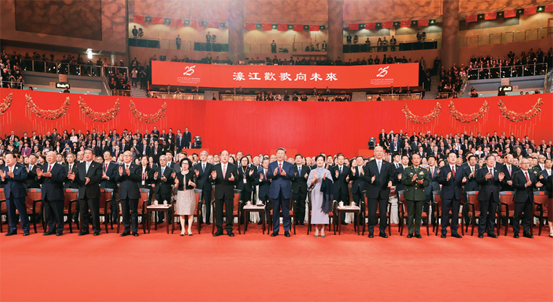 《求是》杂志发表习近平总书记重要文章《以中国式现代化全面推进强国建设、民族复兴伟业》