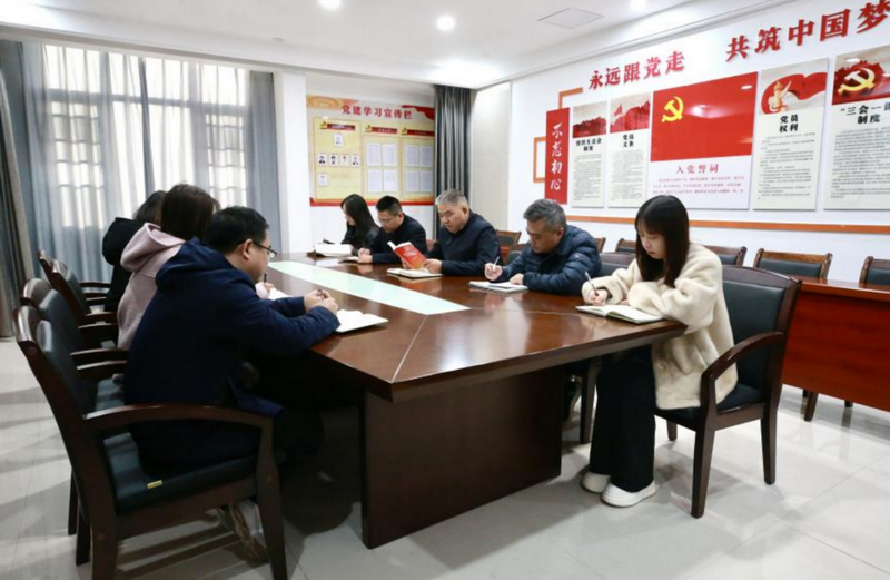 ���཭��������÷��ͬ־������£��ԡ�����������Ϊץ�� �������������ͷ�������